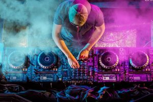 Dj