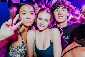 Glow discoteque
