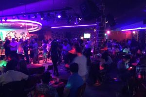 Salón Los Arcos Disco y Salsa